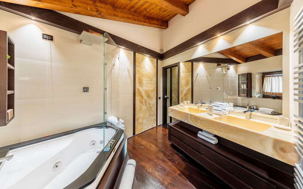 Chalet Parisi