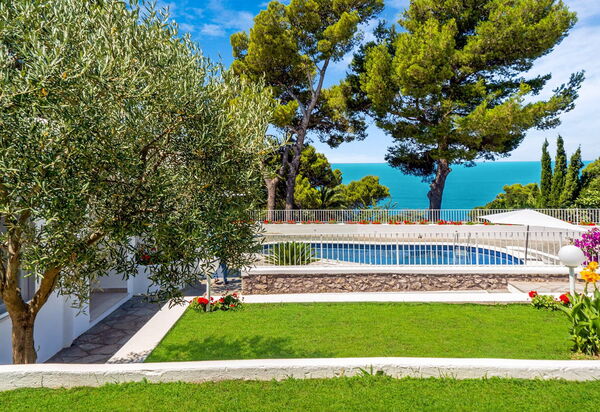 Villa Gilda: Amenities, Balcony / Terrace / Patio, Building Exterior, Facilities, Garden, Pool, Spring, Wellness