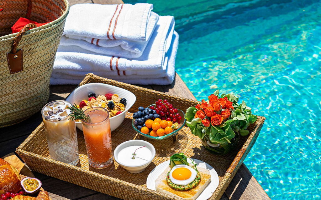 Villa Gilda: Amenities, Balcony / Terrace / Patio, Building Exterior, Facilities, Garden, Pool, Spring, Wellness