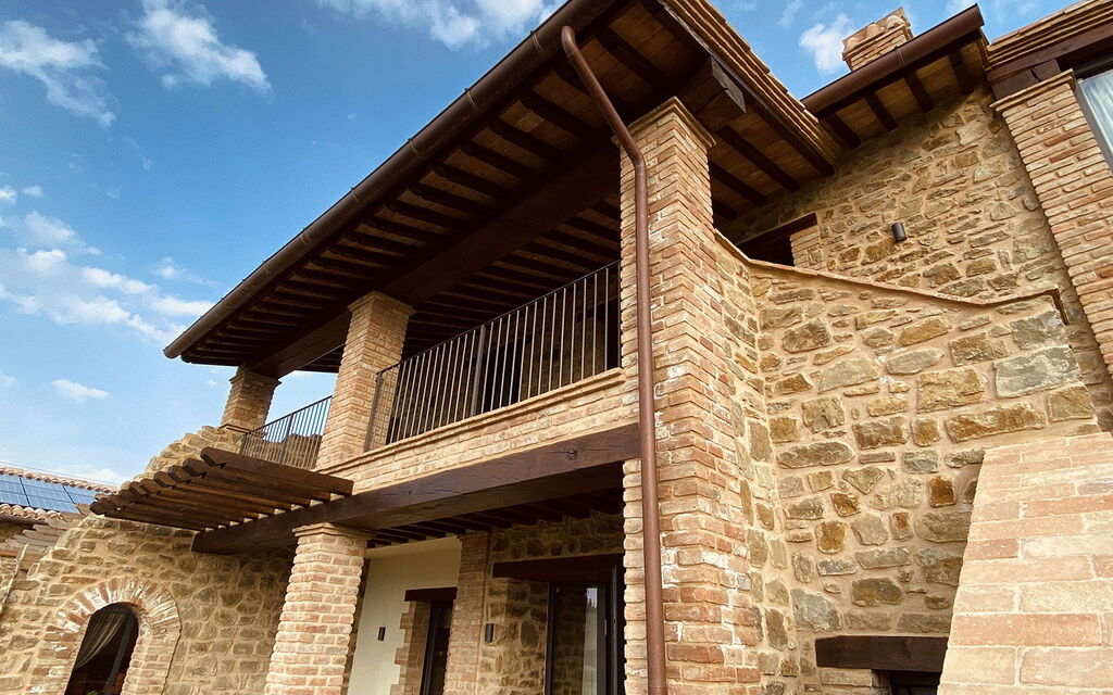 Villa Perfetta: Activities, Amenities, Balcony / Terrace / Patio, Food, Hot Tub, Outdoor, People, Pool, Spring, Summer