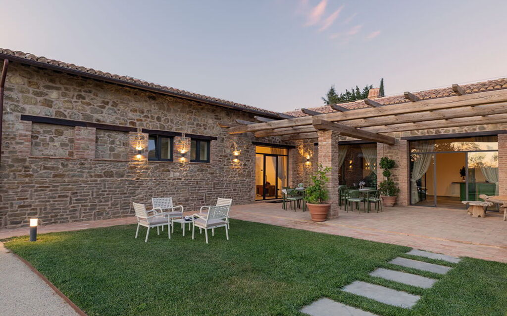 Villa Perfetta: Activities, Amenities, Balcony / Terrace / Patio, Food, Hot Tub, Outdoor, People, Pool, Spring, Summer