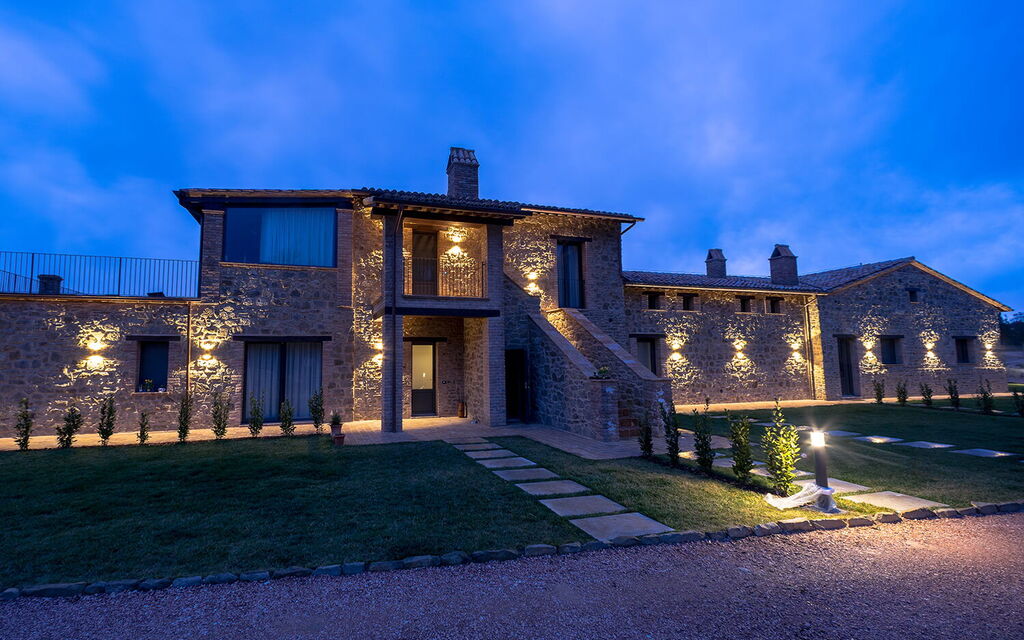 Villa Perfetta: Activities, Amenities, Balcony / Terrace / Patio, Food, Hot Tub, Outdoor, People, Pool, Spring, Summer