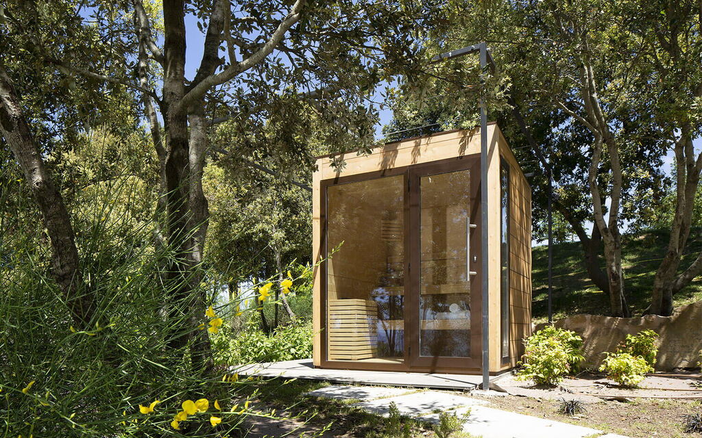 Villa Perfetta: Activities, Amenities, Balcony / Terrace / Patio, Food, Hot Tub, Outdoor, People, Pool, Spring, Summer