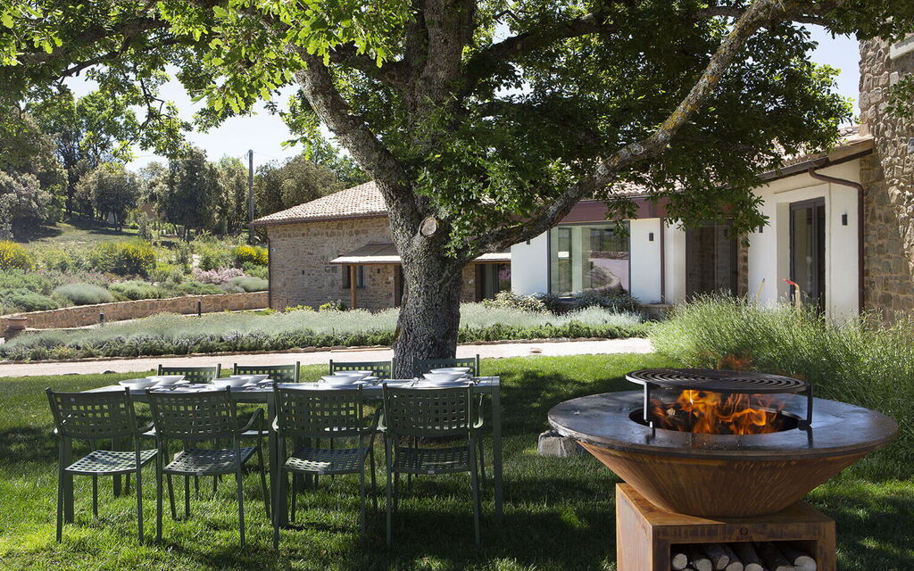 Villa Perfetta: Activities, Amenities, Balcony / Terrace / Patio, Food, Hot Tub, Outdoor, People, Pool, Spring, Summer