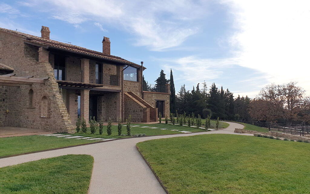 Villa Perfetta: Activities, Amenities, Balcony / Terrace / Patio, Food, Hot Tub, Outdoor, People, Pool, Spring, Summer