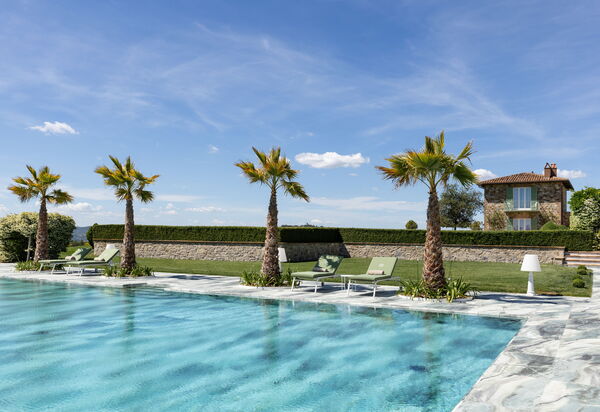 Villa Delle Vigne: Building Exterior, Hot Tub, Main Entrance, Planimetry, Spring, Summer, Wellness