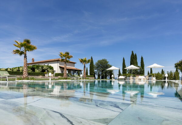 Villa Delle Vigne: Building Exterior, Hot Tub, Main Entrance, Planimetry, Spring, Summer, Wellness