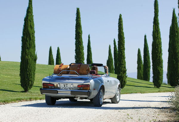 Villa Delle Vigne: Building Exterior, Hot Tub, Main Entrance, Planimetry, Spring, Summer, Wellness