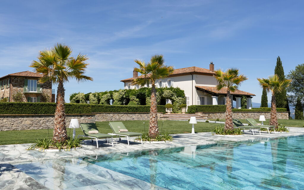 Villa Delle Vigne: Benessere, Entrata Principale, Estate, Esterni, Idromassaggio, Planimetria, Primavera