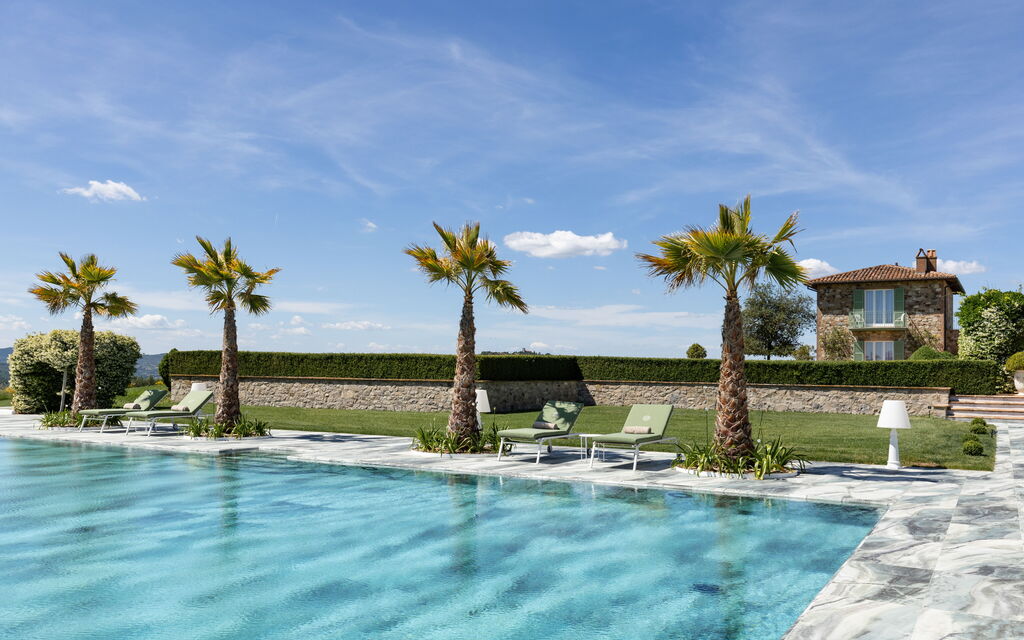 Villa Delle Vigne: Benessere, Entrata Principale, Estate, Esterni, Idromassaggio, Planimetria, Primavera