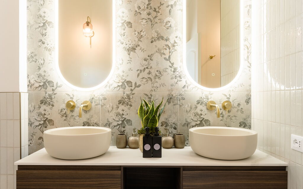 Villa Delle Vigne: Benessere, Entrata Principale, Estate, Esterni, Idromassaggio, Planimetria, Primavera