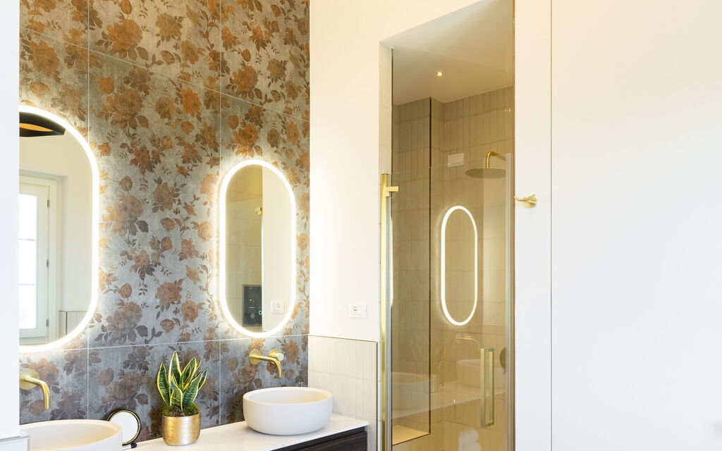 Villa Delle Vigne: Benessere, Entrata Principale, Estate, Esterni, Idromassaggio, Planimetria, Primavera