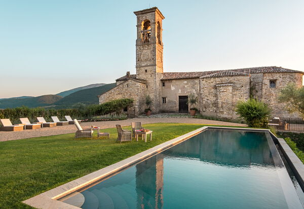 Villa Tognazzi: Attività, Balcone / Terrazza / Patio, Benessere, Caratteristiche, Estate, Giardino, Piscina, Primavera, Servizi, Vista Panoramica