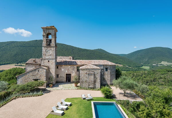 Villa Tognazzi: Attività, Balcone / Terrazza / Patio, Benessere, Caratteristiche, Estate, Giardino, Piscina, Primavera, Servizi, Vista Panoramica