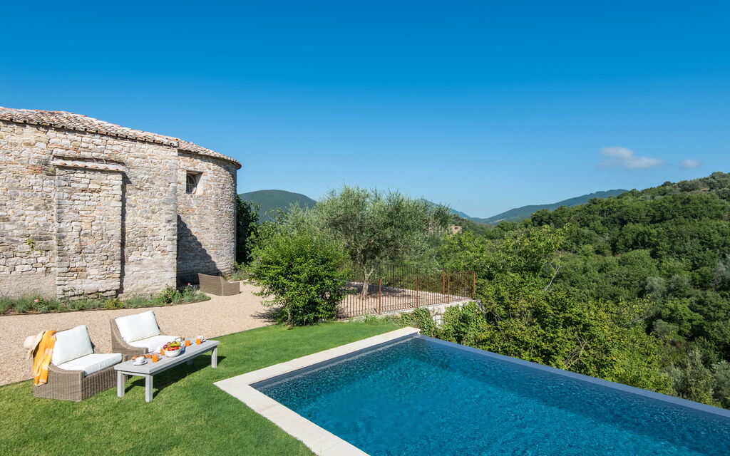 Villa Tognazzi: Attività, Balcone / Terrazza / Patio, Benessere, Caratteristiche, Estate, Giardino, Piscina, Primavera, Servizi, Vista Panoramica