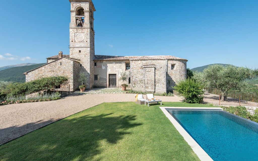 Villa Tognazzi: Attività, Balcone / Terrazza / Patio, Benessere, Caratteristiche, Estate, Giardino, Piscina, Primavera, Servizi, Vista Panoramica