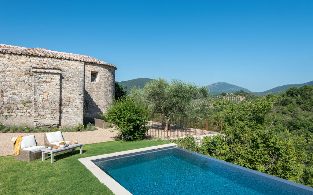 Villa Tognazzi: Attività, Balcone / Terrazza / Patio, Benessere, Caratteristiche, Estate, Giardino, Piscina, Primavera, Servizi, Vista Panoramica