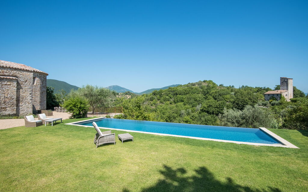 Villa Tognazzi: Attività, Balcone / Terrazza / Patio, Benessere, Caratteristiche, Estate, Giardino, Piscina, Primavera, Servizi, Vista Panoramica