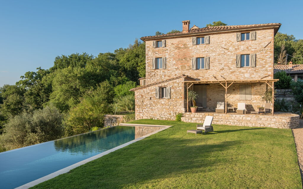Villa Tognazzi: Attività, Balcone / Terrazza / Patio, Benessere, Caratteristiche, Estate, Giardino, Piscina, Primavera, Servizi, Vista Panoramica
