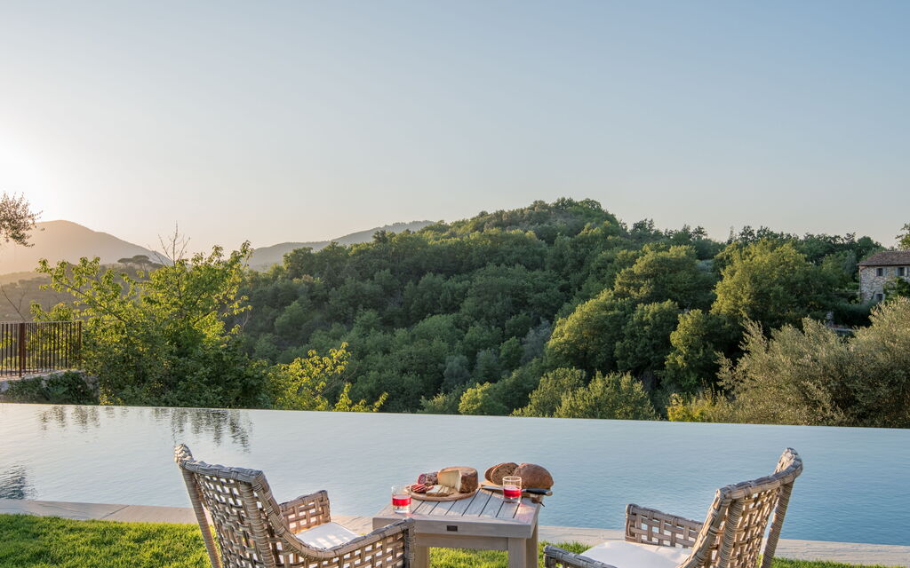 Villa Tognazzi: Attività, Balcone / Terrazza / Patio, Benessere, Caratteristiche, Estate, Giardino, Piscina, Primavera, Servizi, Vista Panoramica