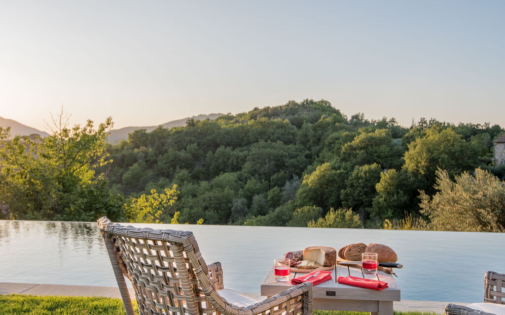 Villa Tognazzi: Attività, Balcone / Terrazza / Patio, Benessere, Caratteristiche, Estate, Giardino, Piscina, Primavera, Servizi, Vista Panoramica