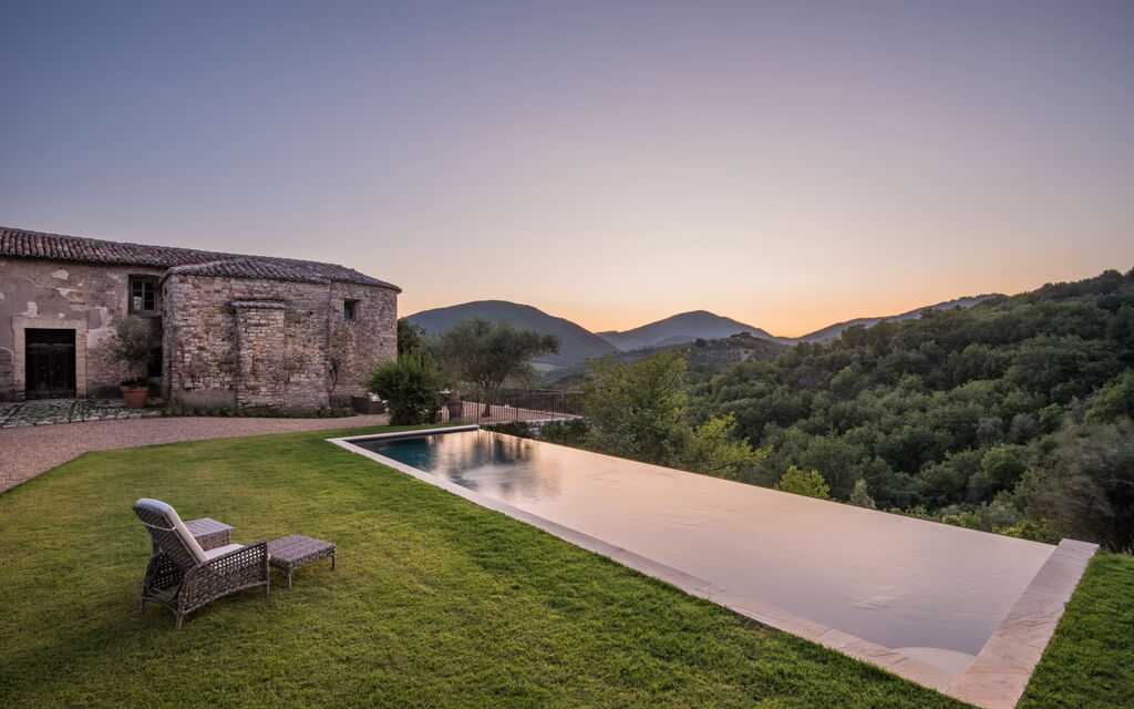 Villa Tognazzi: Attività, Balcone / Terrazza / Patio, Benessere, Caratteristiche, Estate, Giardino, Piscina, Primavera, Servizi, Vista Panoramica