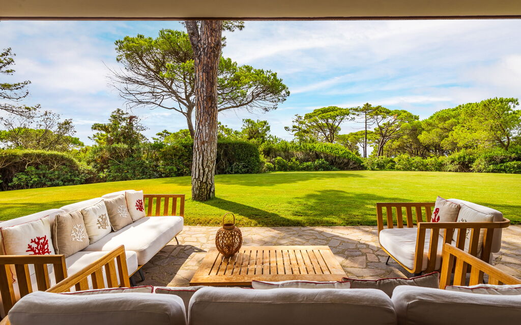 Villa Dei Pini: all'aperto, Balcone / Terrazza / Patio, Estate, Esterni, Giardino, Piscina, Primavera