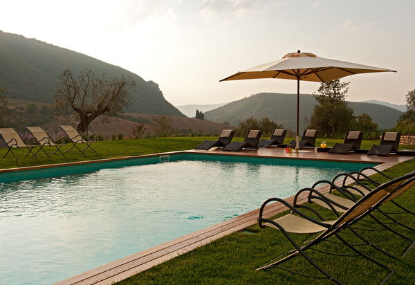 Villa Camino: Attività, Balcone / Terrazza / Patio, Caratteristiche, Estate, Esterni, Piscina, Primavera