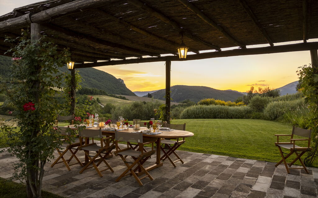 Villa Camino: Attività, Balcone / Terrazza / Patio, Caratteristiche, Estate, Esterni, Piscina, Primavera