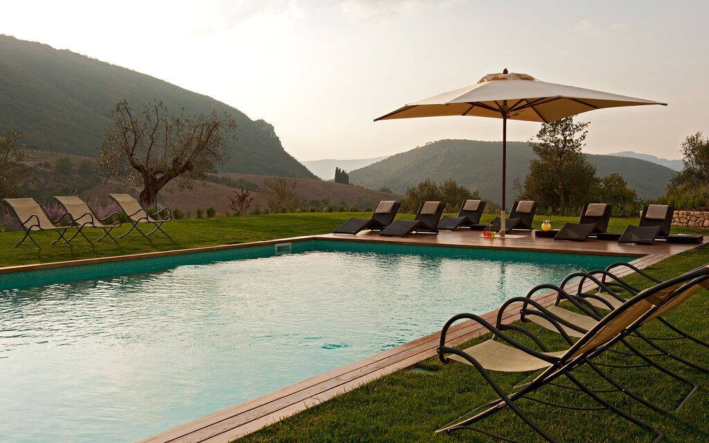 Villa Camino: Attività, Balcone / Terrazza / Patio, Caratteristiche, Estate, Esterni, Piscina, Primavera