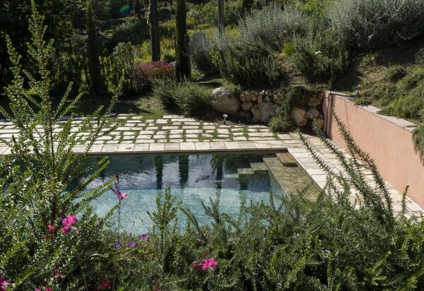 Villa Elvira: Attività, Balcone / Terrazza / Patio, Benessere, Caratteristiche, Entrata Principale, Estate, Esterni, Giardino, Piscina, Primavera