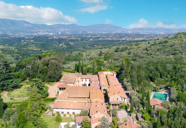 Villa Dell'arte 46: Activities, Amenities, Balcony / Terrace / Patio, Building Exterior, Facilities, Garden, Hot Tub, Pool, Room Detail, Shopping, Spring, Summer