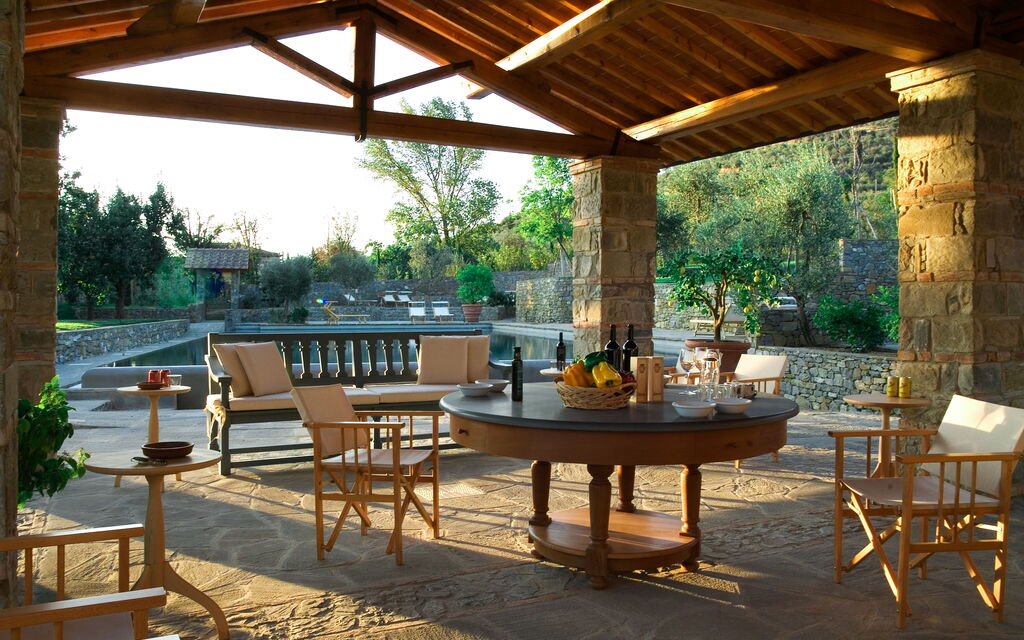 Villa Dell'arte 46: Attività, Balcone / Terrazza / Patio, Caratteristiche, Dettagli della stanza, Estate, Esterni, Giardino, Idromassaggio, Piscina, Primavera, Servizi, Shopping