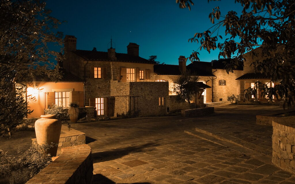 Villa Dell'arte 46: Attività, Balcone / Terrazza / Patio, Caratteristiche, Dettagli della stanza, Estate, Esterni, Giardino, Idromassaggio, Piscina, Primavera, Servizi, Shopping