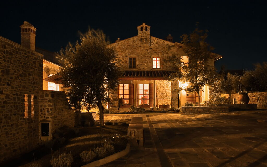 Villa Dell'arte 46: Attività, Balcone / Terrazza / Patio, Caratteristiche, Dettagli della stanza, Estate, Esterni, Giardino, Idromassaggio, Piscina, Primavera, Servizi, Shopping