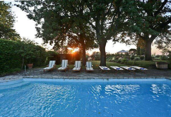 Villa Bellaria: Attività, Balcone / Terrazza / Patio, Benessere, Caratteristiche, Entrata Principale, Estate, Esterni, Piscina, Primavera