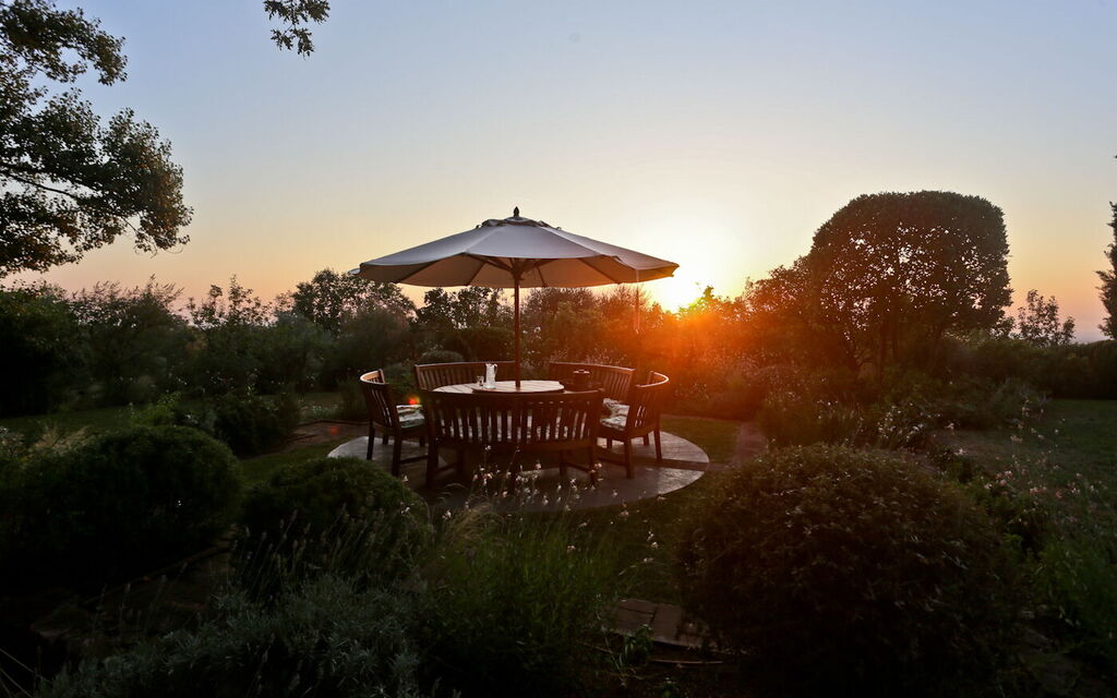 Villa Bellaria: Attività, Balcone / Terrazza / Patio, Benessere, Caratteristiche, Entrata Principale, Estate, Esterni, Piscina, Primavera