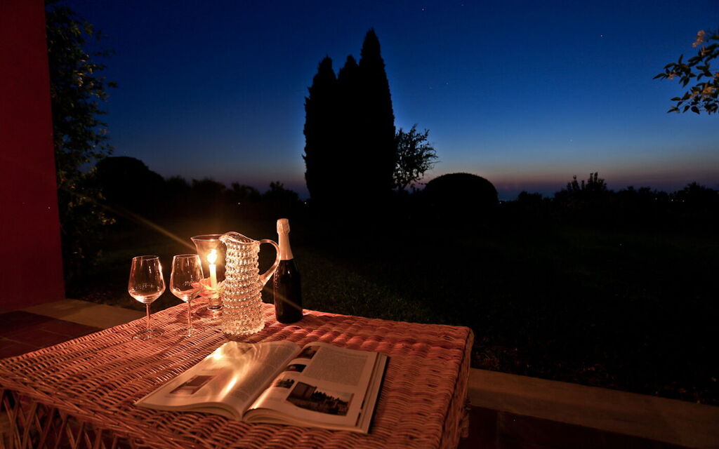 Villa Bellaria: Attività, Balcone / Terrazza / Patio, Benessere, Caratteristiche, Entrata Principale, Estate, Esterni, Piscina, Primavera