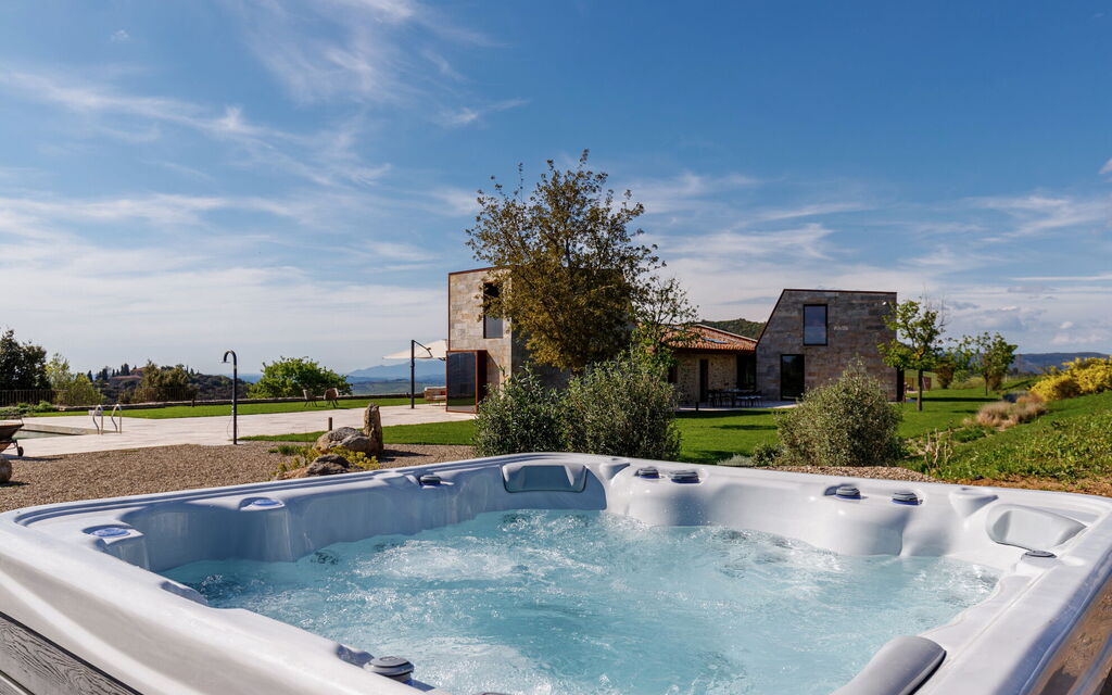 Villa Etro 6: Activities, Balcony / Terrace / Patio, Building Exterior, Pool, Spring, Summer