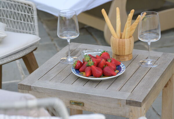 Villa Collalto 12: Attività, Balcone / Terrazza / Patio, Caratteristiche, Cibo, Entrata Principale, Estate, Esterni, Giardino, Primavera, Servizi