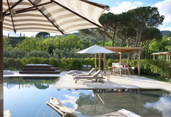 Villa Collalto 12: Attività, Balcone / Terrazza / Patio, Caratteristiche, Cibo, Entrata Principale, Estate, Esterni, Giardino, Primavera, Servizi