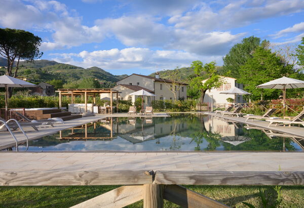 Villa Collalto 12: Attività, Balcone / Terrazza / Patio, Caratteristiche, Cibo, Entrata Principale, Estate, Esterni, Giardino, Primavera, Servizi