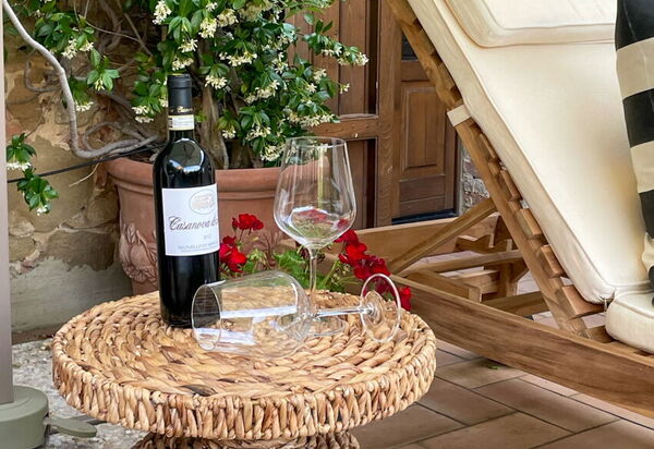 Villa Dorina: Attività, Balcone / Terrazza / Patio, Caratteristiche, Dettagli della stanza, Estate, Esterni, Piscina, Primavera