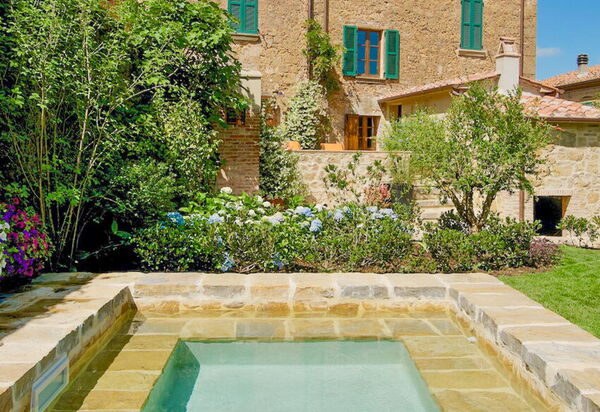 Villa Dorina: Attività, Balcone / Terrazza / Patio, Caratteristiche, Dettagli della stanza, Estate, Esterni, Piscina, Primavera