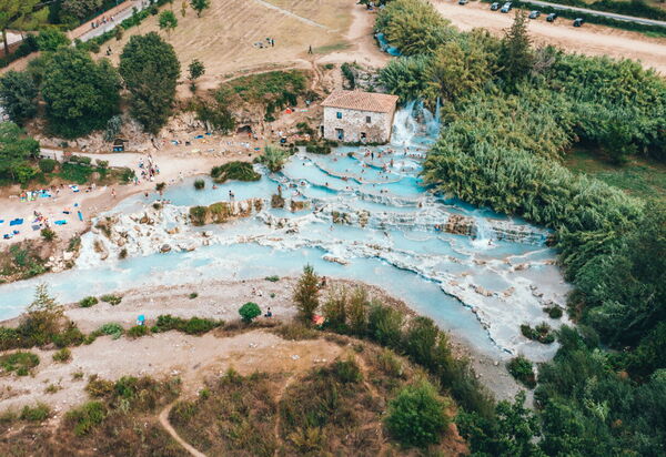 Villa Dorina: Attività, Balcone / Terrazza / Patio, Caratteristiche, Dettagli della stanza, Estate, Esterni, Piscina, Primavera