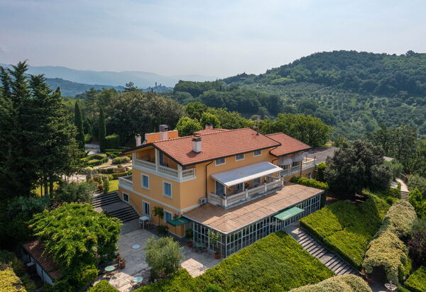 Villa Coraline 15: Attività, Balcone / Terrazza / Patio, Caratteristiche, Entrata Principale, Estate, Esterni, Giardino, Piscina, Primavera