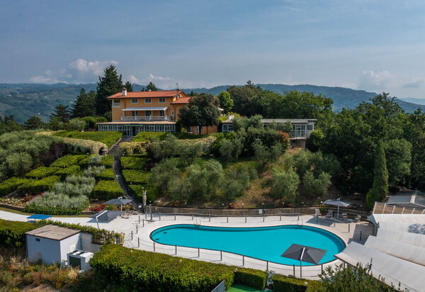 Villa Coraline 15: Attività, Balcone / Terrazza / Patio, Caratteristiche, Entrata Principale, Estate, Esterni, Giardino, Piscina, Primavera