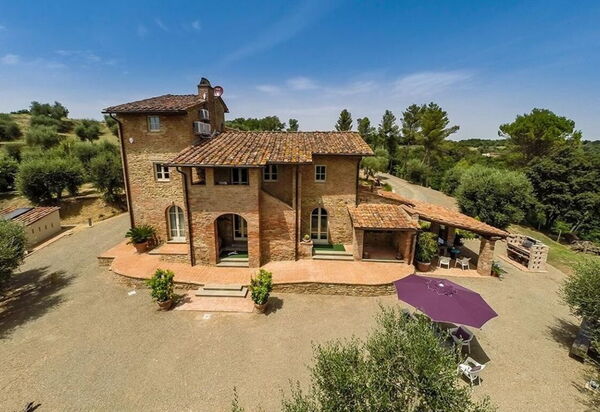 Villa Pellico: Attività, Dettagli della stanza, Estate, Esterni, Primavera, Servizi