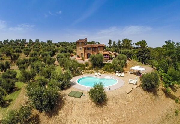 Villa Pellico: Attività, Dettagli della stanza, Estate, Esterni, Primavera, Servizi