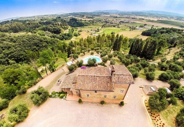 Villa Pellico: Attività, Dettagli della stanza, Estate, Esterni, Primavera, Servizi